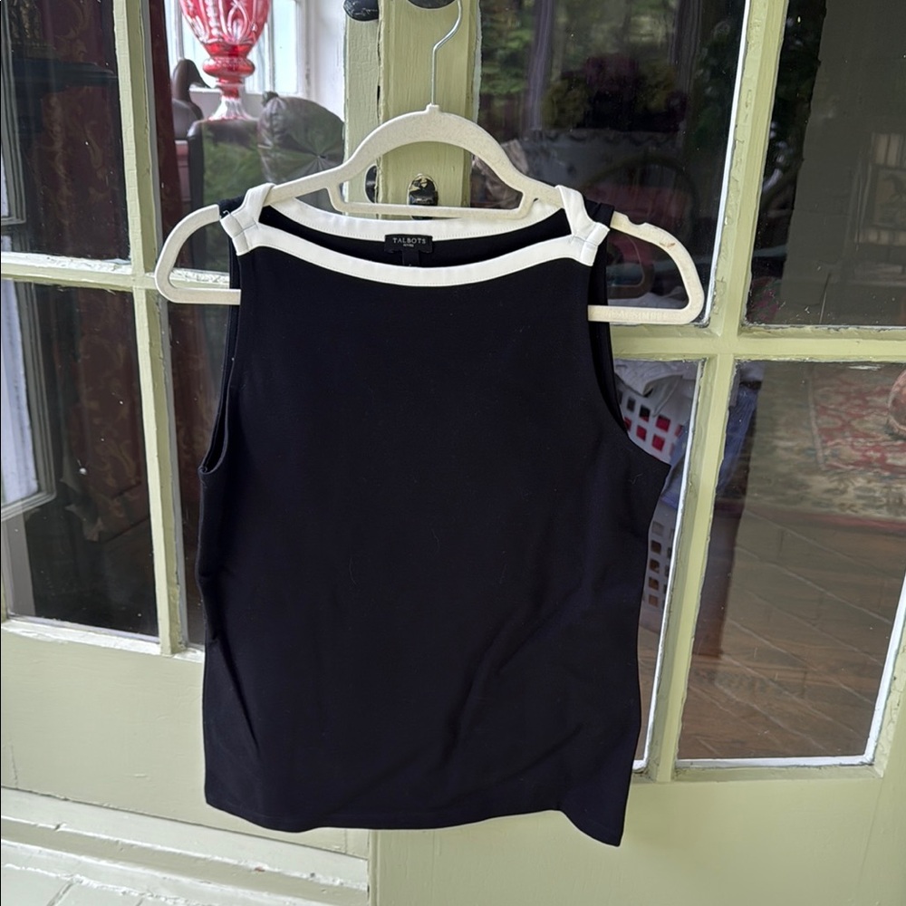 Black and White Sleeveless Top